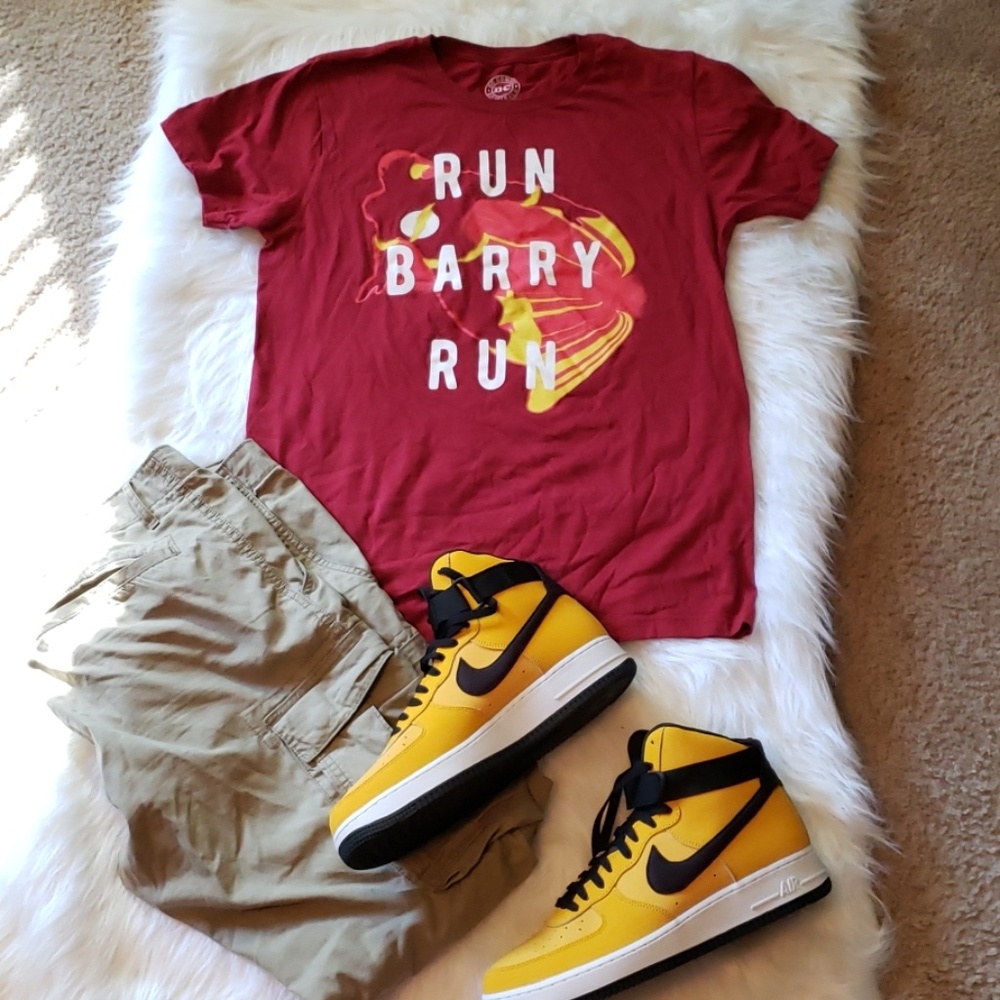 The Flash Graphic Tee